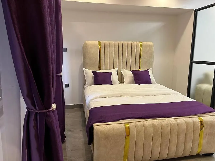 Elegant 1 Bed Apartment Near Yaya Centre With Gym-1