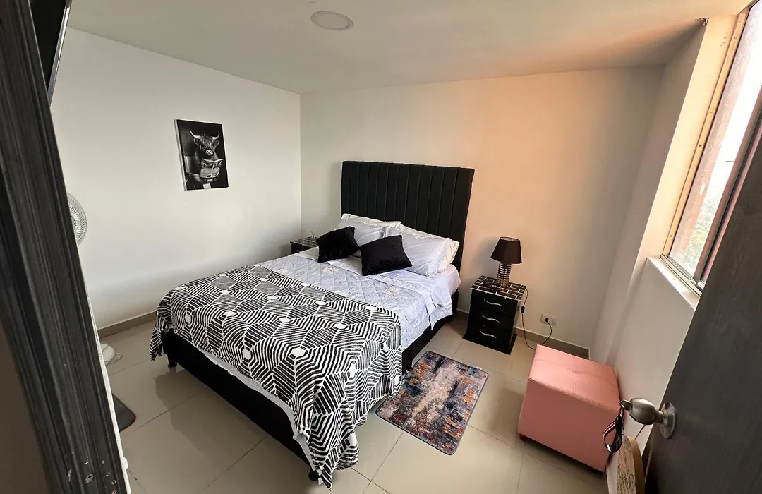 Apartamento Medellin Con Jacuzzi Privado-1
