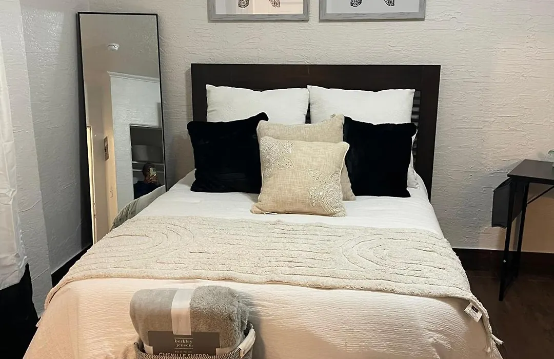 Serenity Suite #1-1