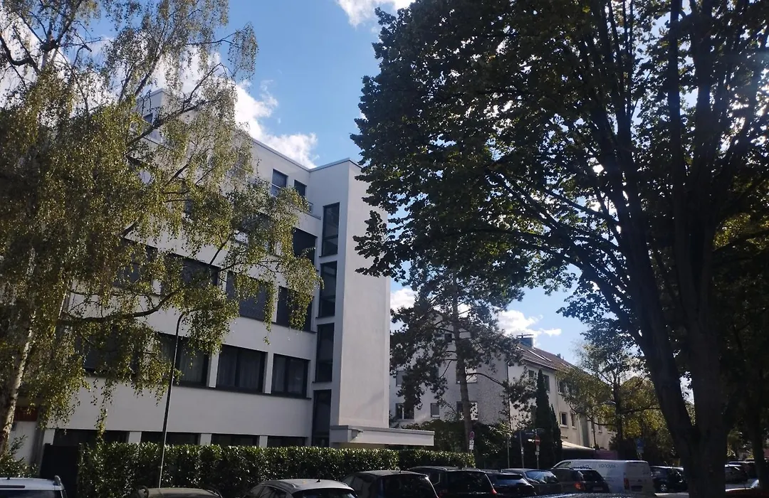 Room For 2 Persons, 9 Min Trade Fair, Free Parking, Supermarket, Cafe Nearby-1