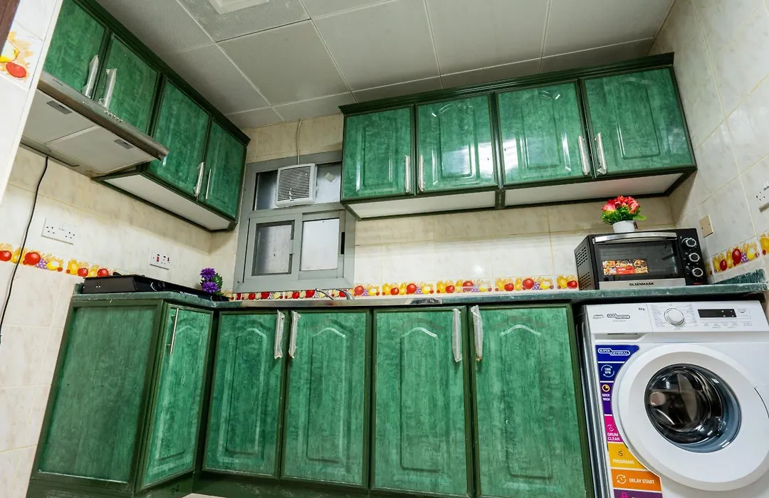 Baith Al Jannah L L C - Working Professional - Peaceful Daily And Weekly Room-1