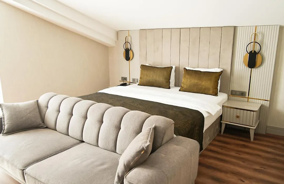 Sky Hill Hotel-1