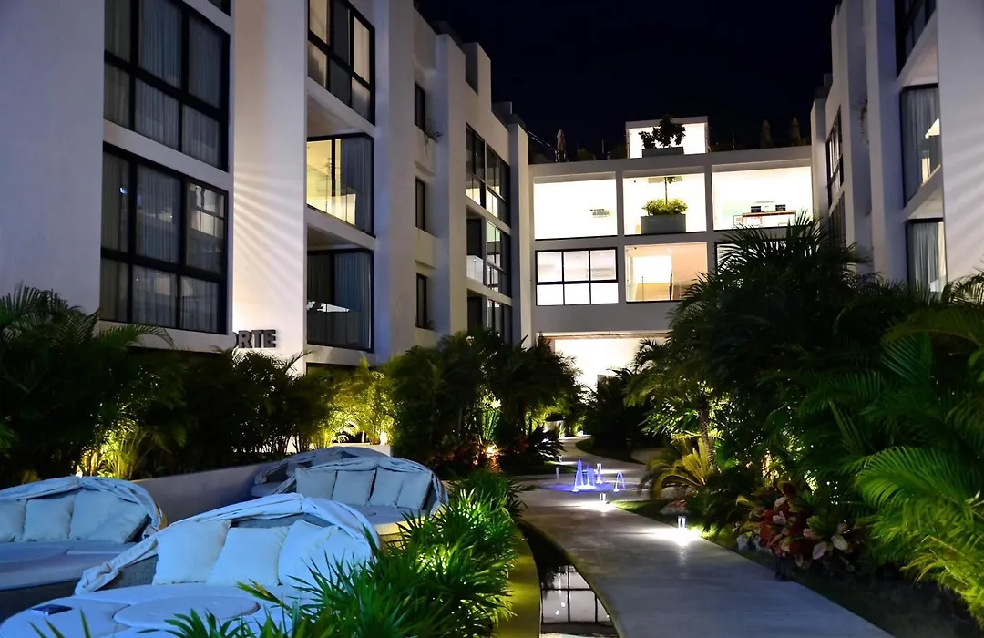 Anah Playa Luxury Penthouses And Apartments-1