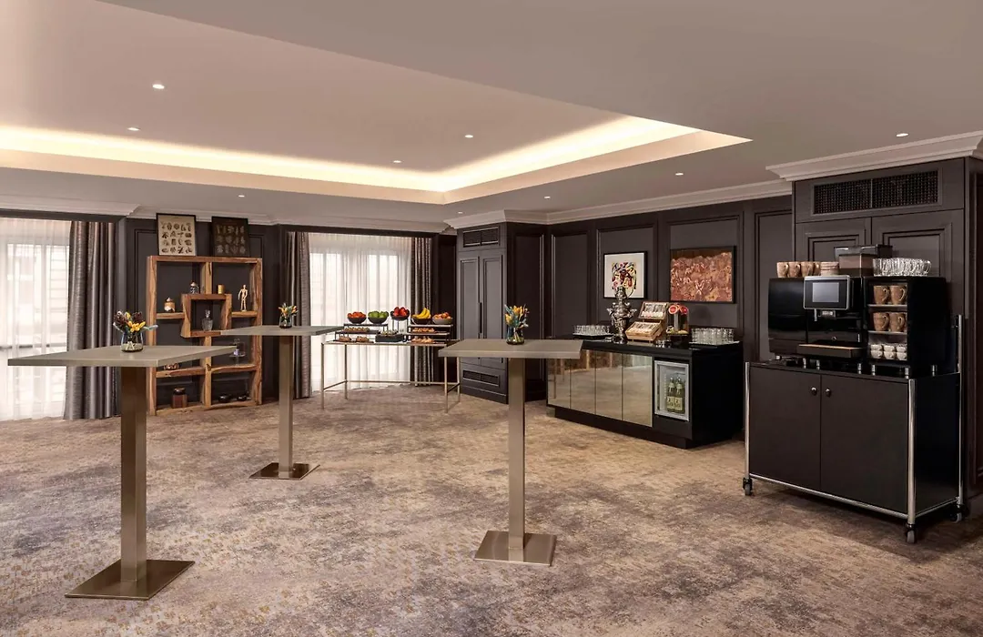 Hilton Vienna Plaza-1