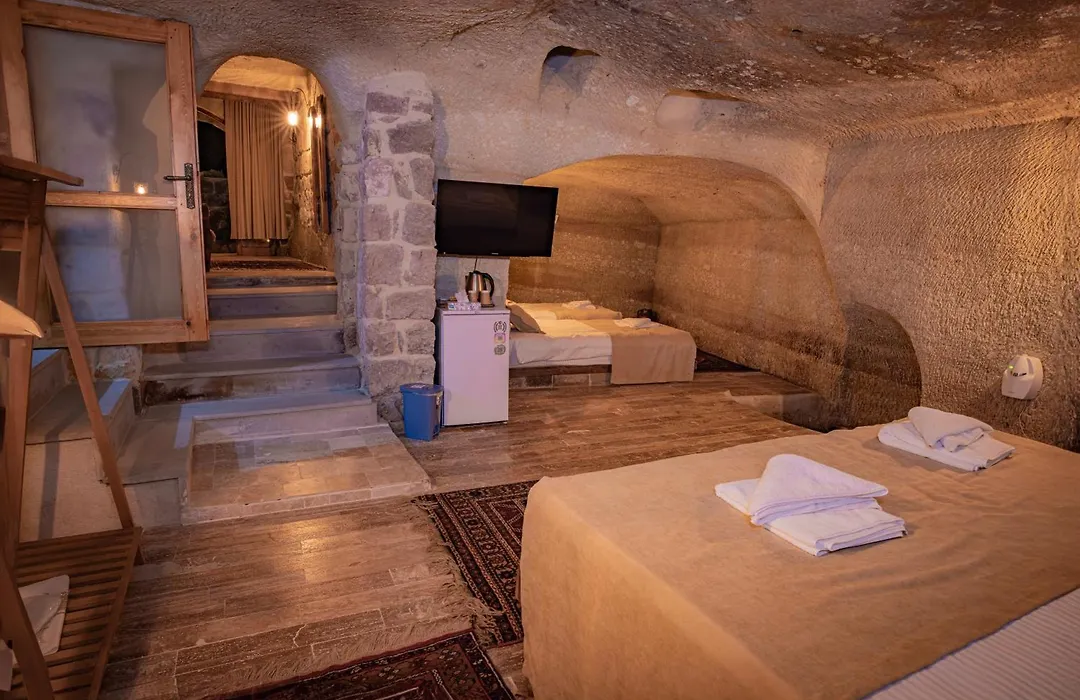 Sur Cave Hotel-1