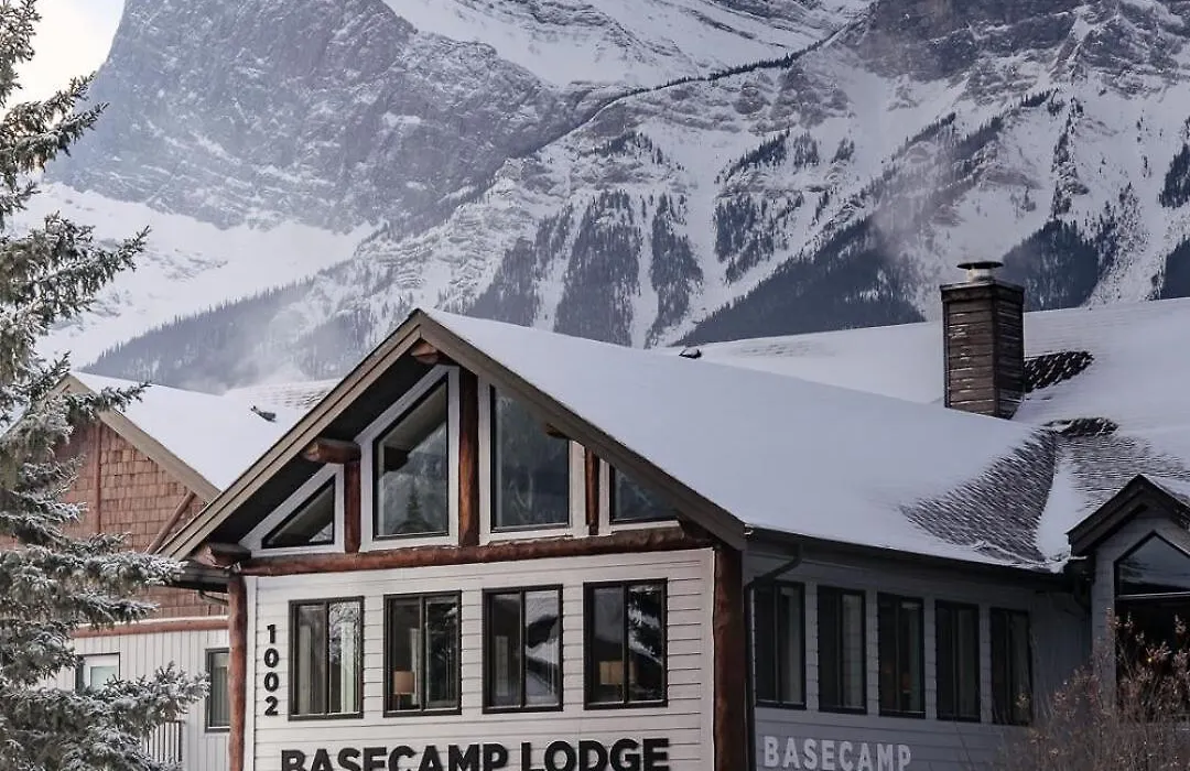 Basecamp Lodge Canmore-1
