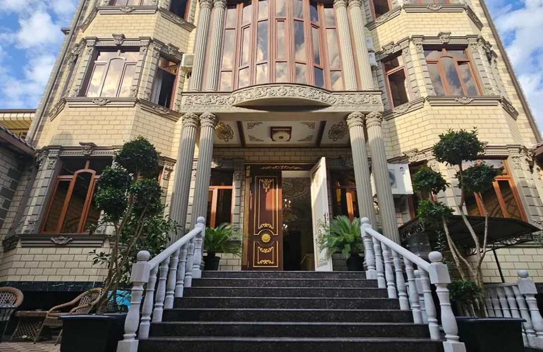 Hotel Sharq-1