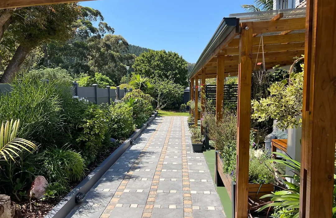 Pelican Lodge Guesthouse-1