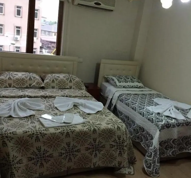 Paradise Lost Otel-1