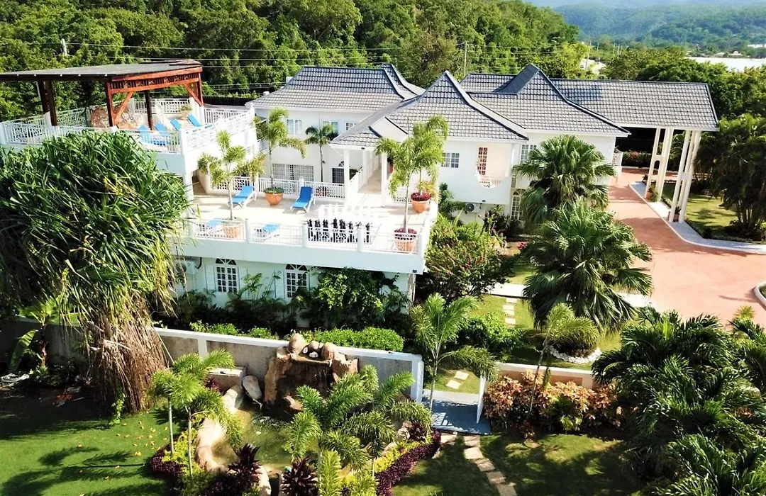 Mais Oui Villa-1