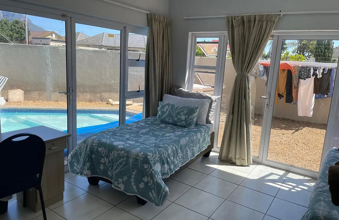 6 Crawford Road, Rondebosch East-1