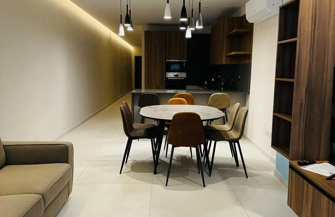 Large Apartment In Gzira-1