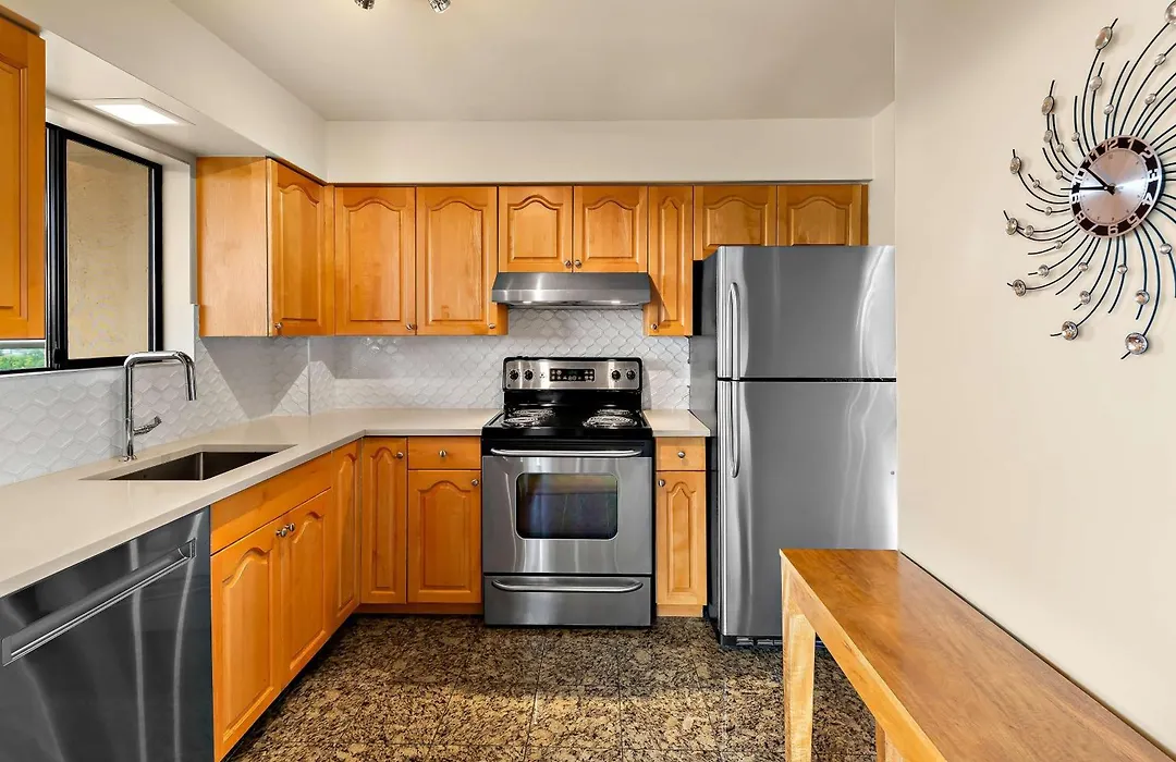 Best Western Plus Inner Harbour Hotel-1