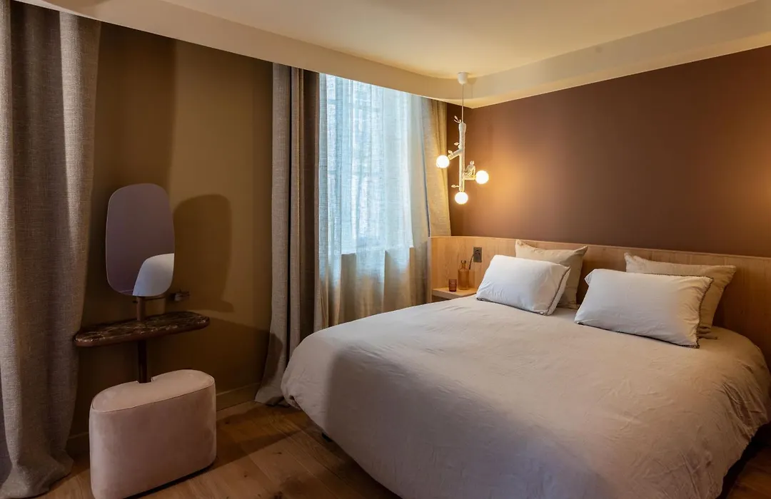 Yndo Hotel-1