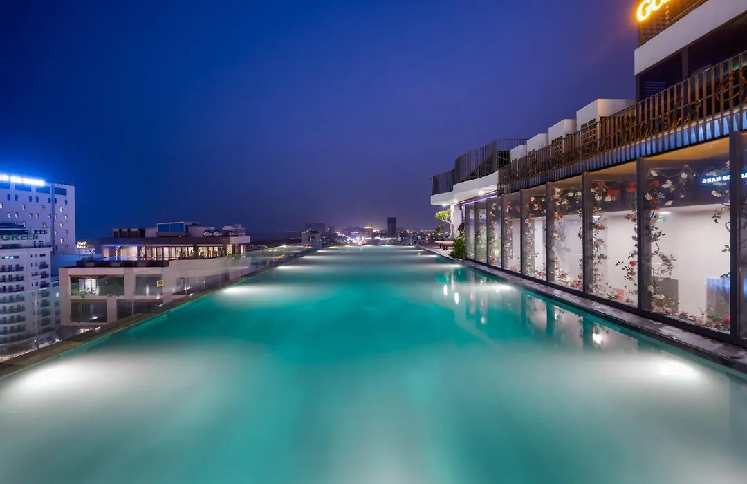 Golden Lotus Grand Da Nang - Panoramic Rooftop Bar & Daily Afternoon Tea-1