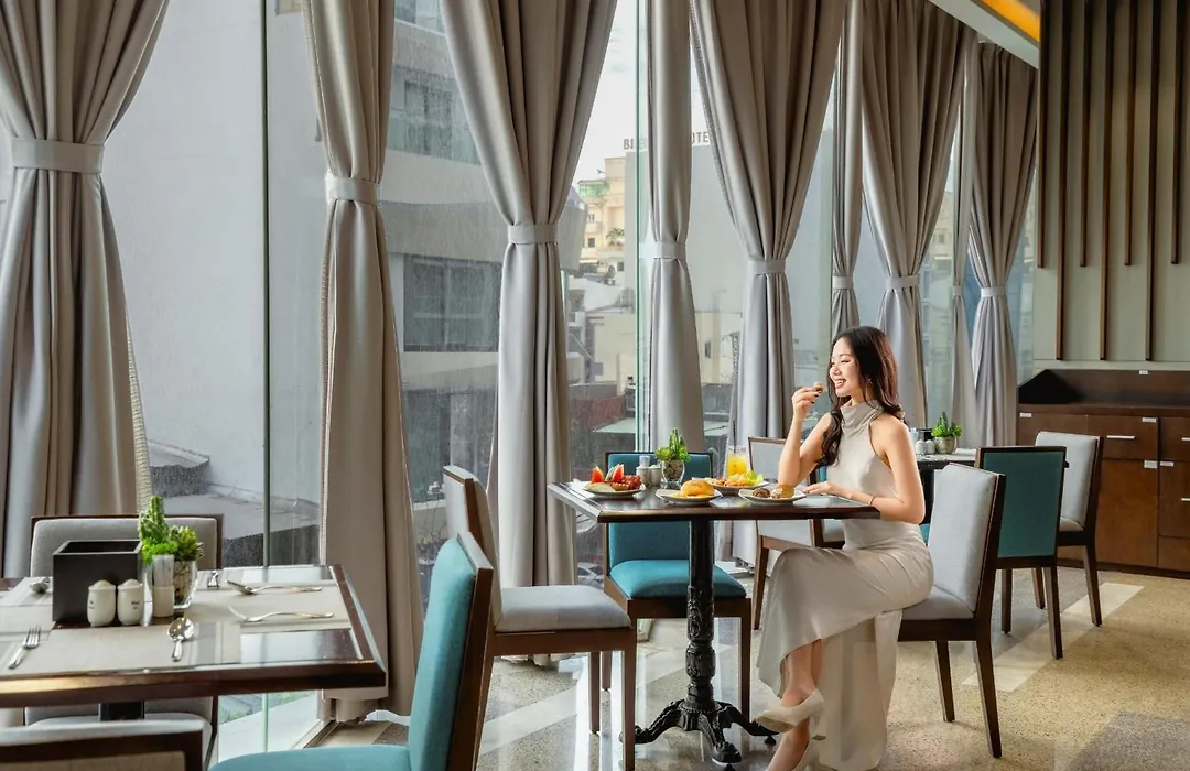 Green Beach Hotel Nha Trang-1