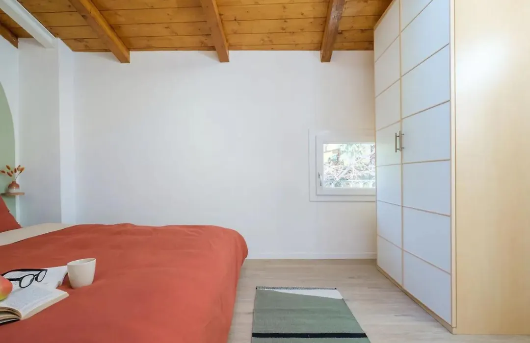 Charming Vintage Home By Piazza Maggiore With Garden-1