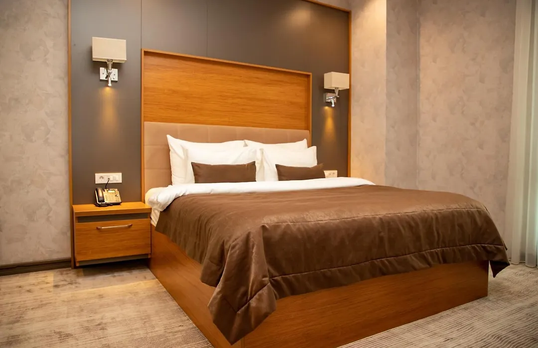 Midtown Hotel Baku-1