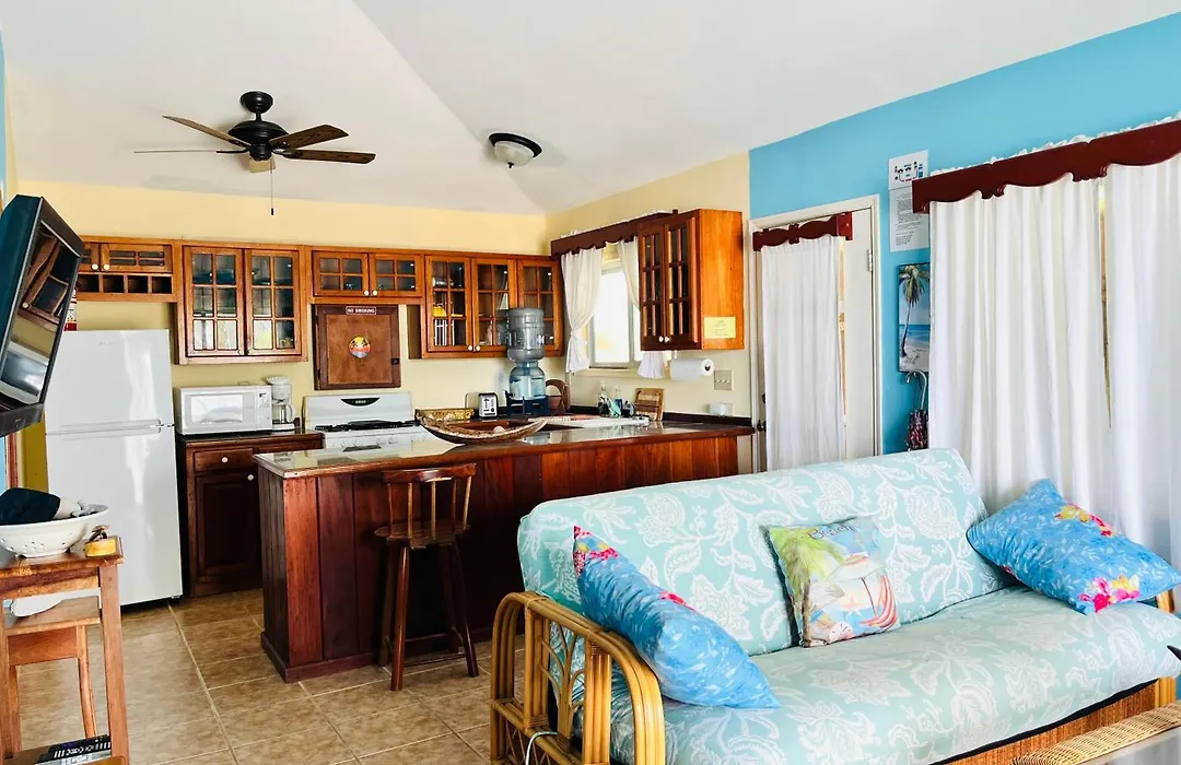 Coral Cove Inn-1