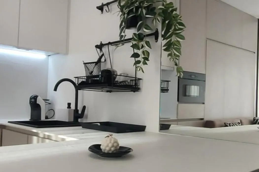 Lola Apartman Residence Hill-1