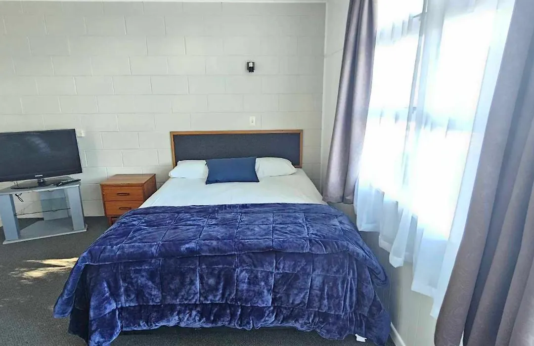 Endeavour Lodge Motel-1