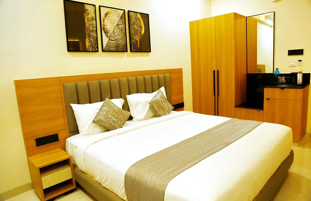 Oak Business Hotel-1
