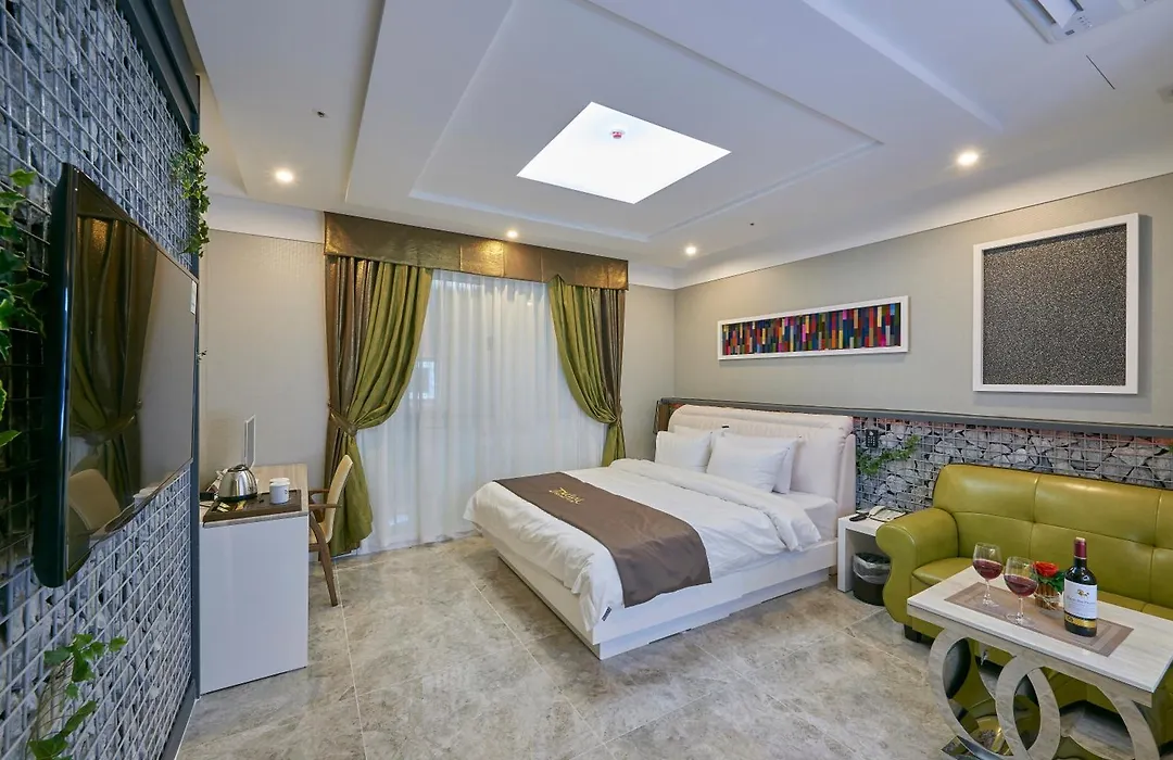 Dubai Hotel-1