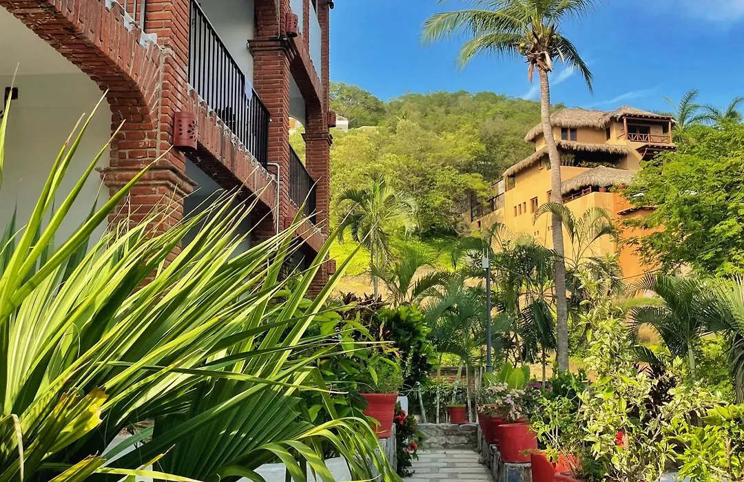 Hotel Villas Ema-1
