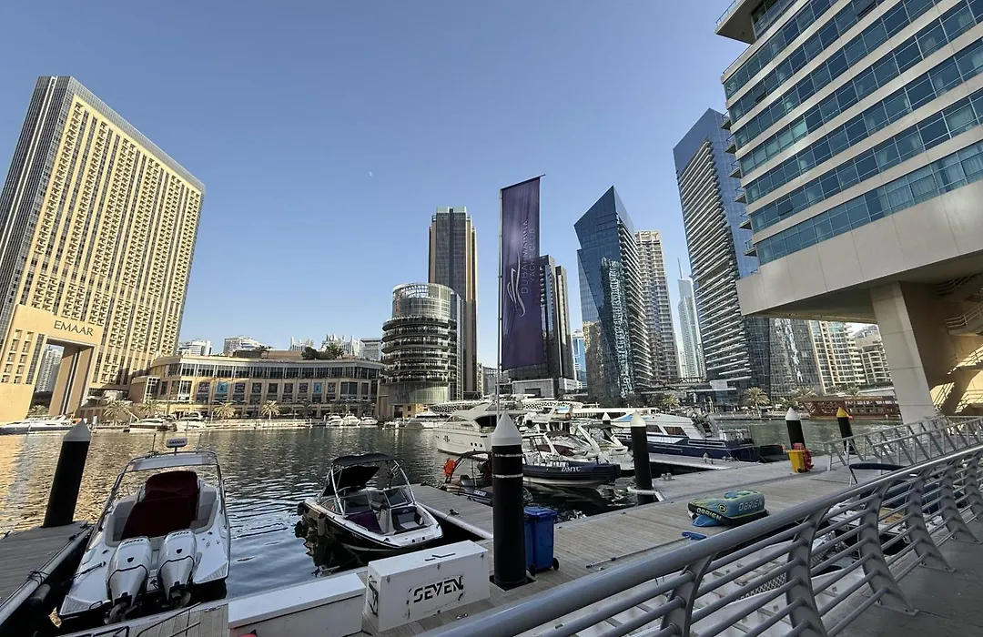 Bay Central - 1Br-1