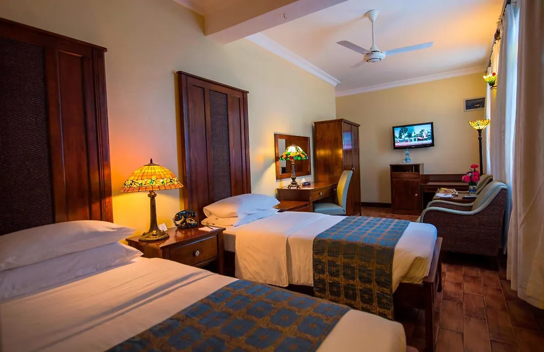 Protea Hotel By Marriott Dar Es Salaam Courtyard-1