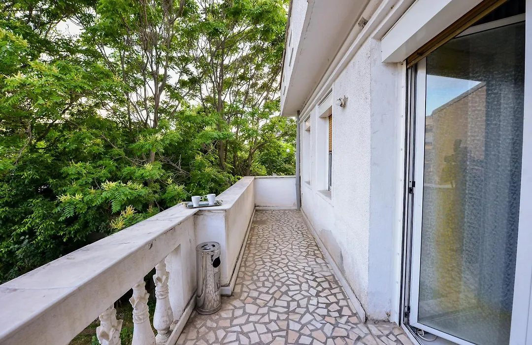 The Lincoln Suites - Central Shabbat Friendly Apartments-1