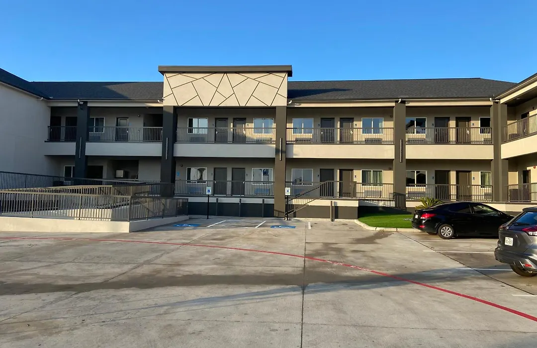 Liv Inn & Suites Houston-1