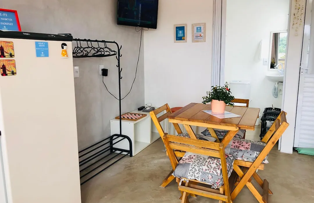 Pousada Lugar - Quarto Coral Familiar E Tranquilo-1