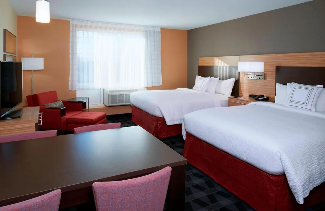 Towneplace Suites By Marriott Grand Rapids Airport-1