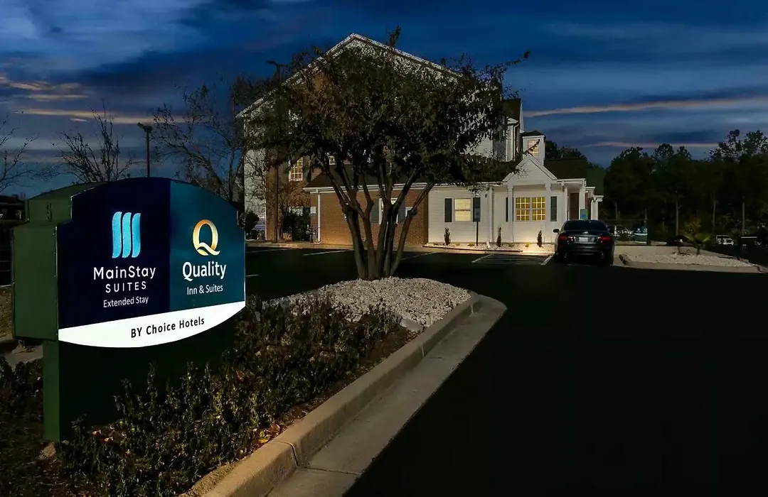 Quality Inn & Suites Columbia Harbison-1