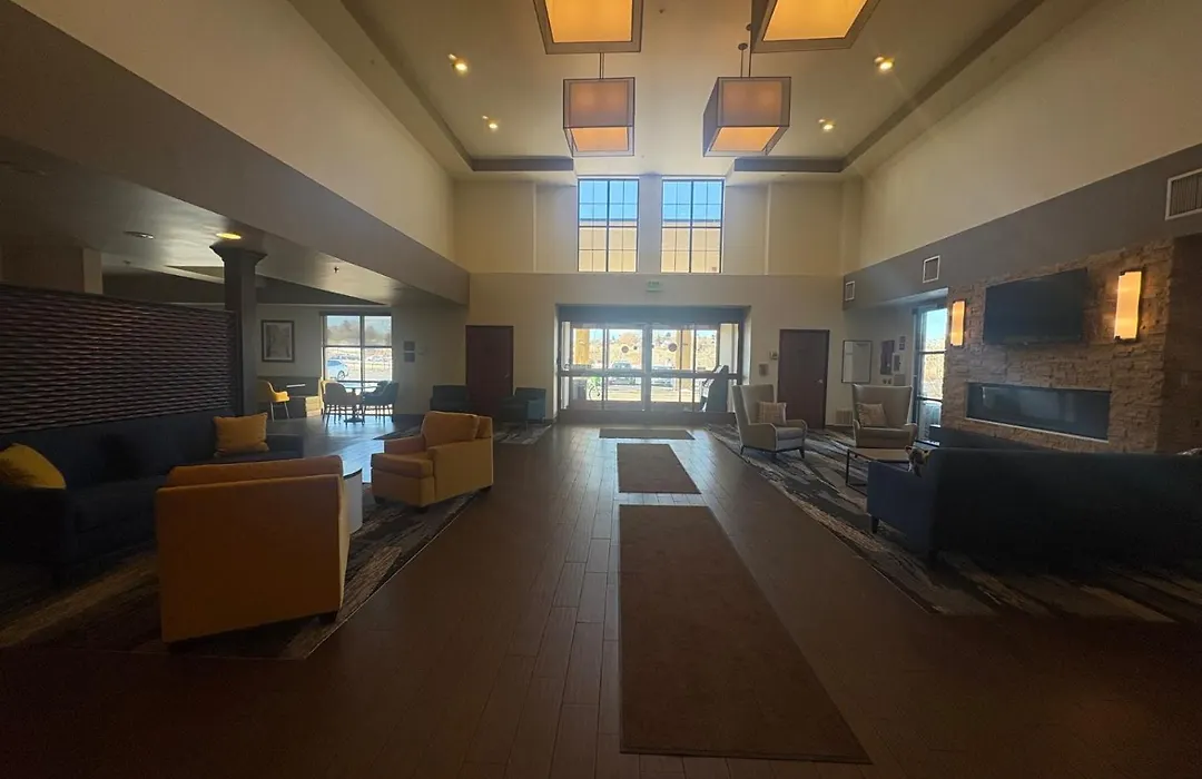 Comfort Suites Near Denver Downtown-1