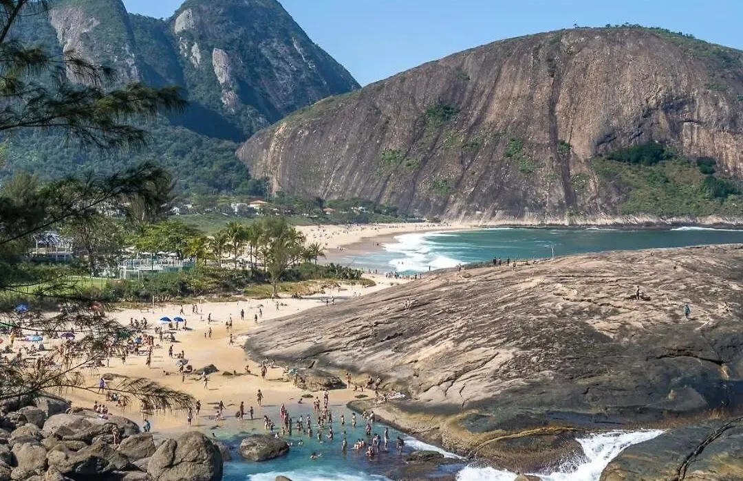 Flat Alecrim Praia Itacoatiara-1