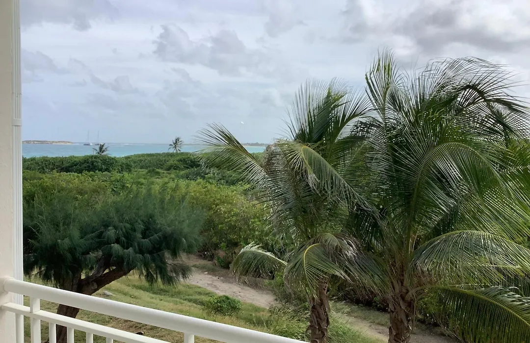 Studio 42 Vue Mer Orient Bay-1