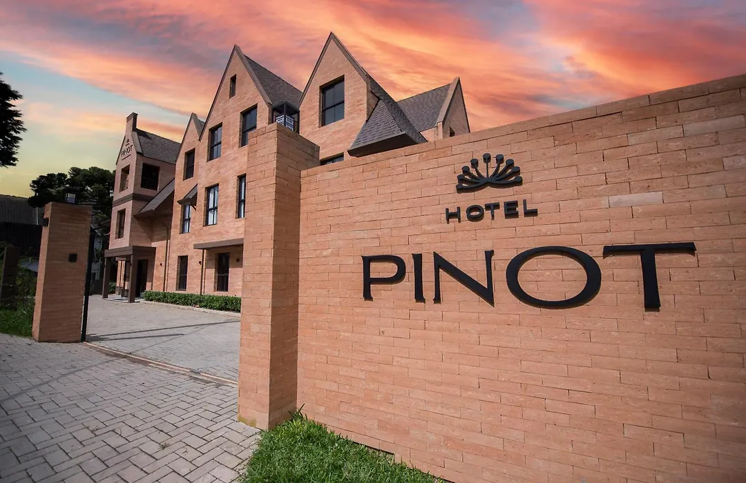 Pinot Hotel-1