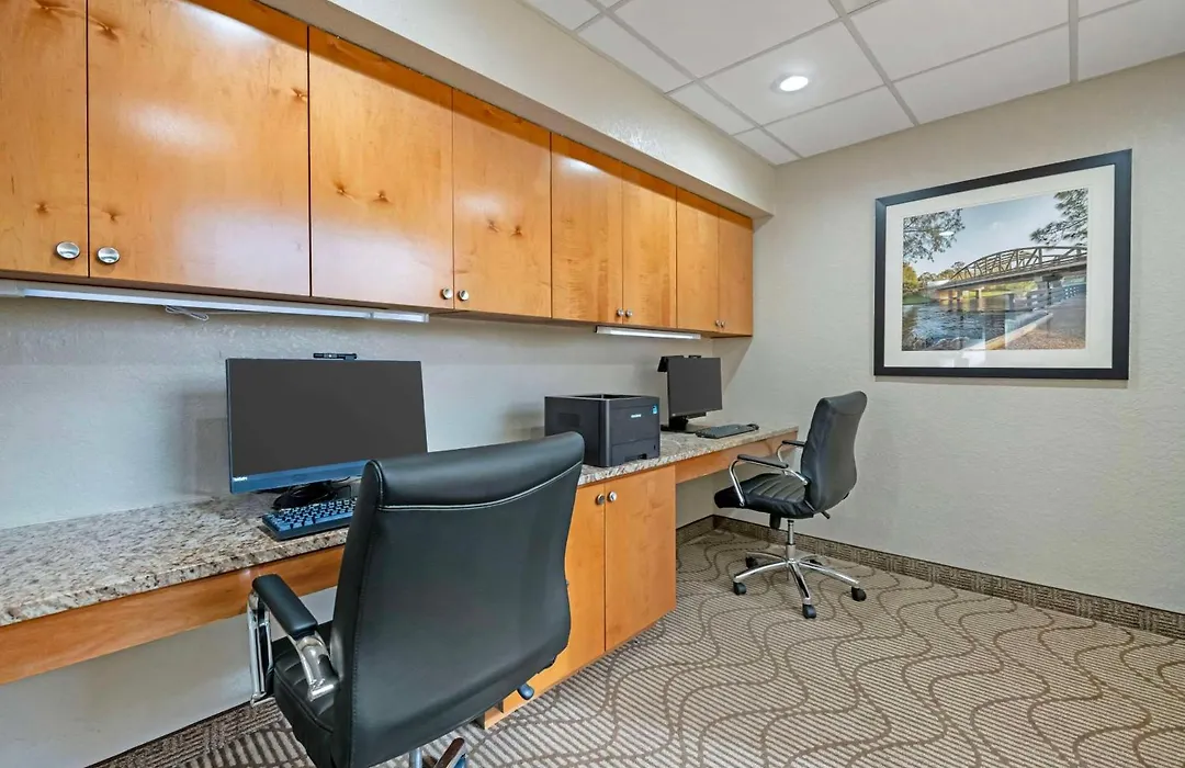 Comfort Suites Downtown-1