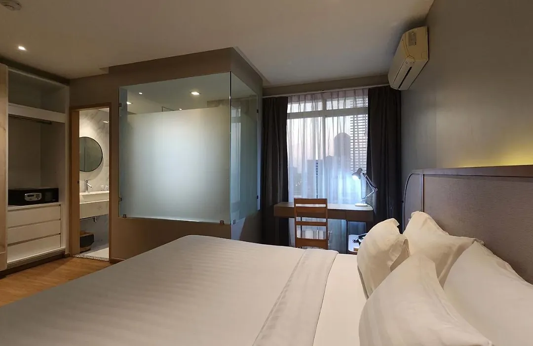 Brighton Hotel Bangkok-1