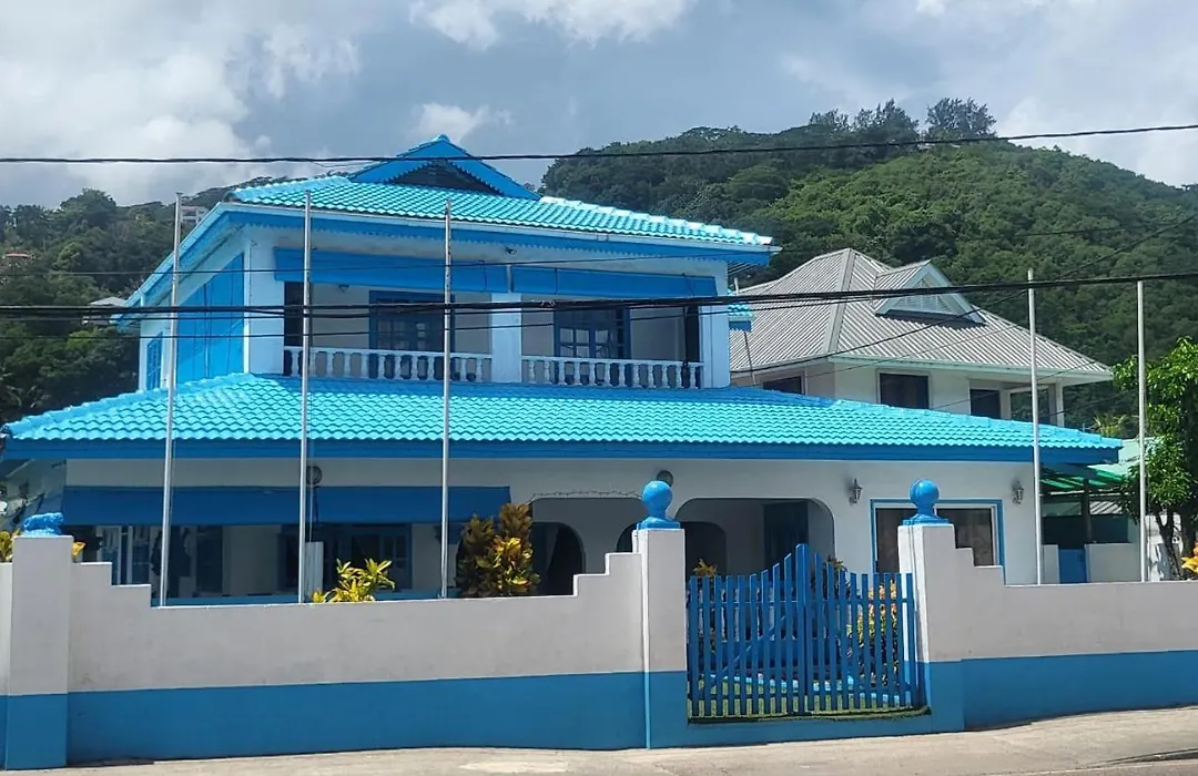 Le Chateau Bleu-1