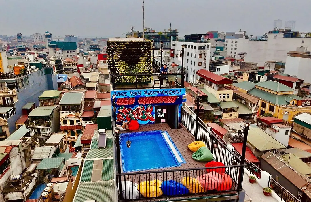 Lakeview Backpackers Hostel & Rooftop Bar-1