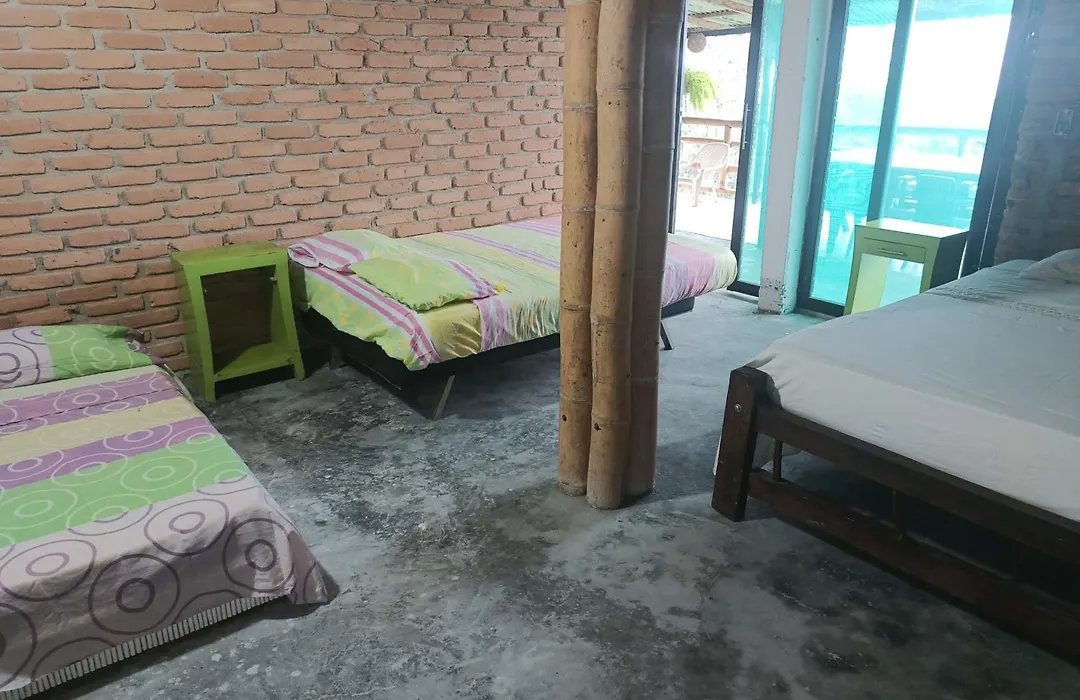 Casa En La Montana Marinca-1