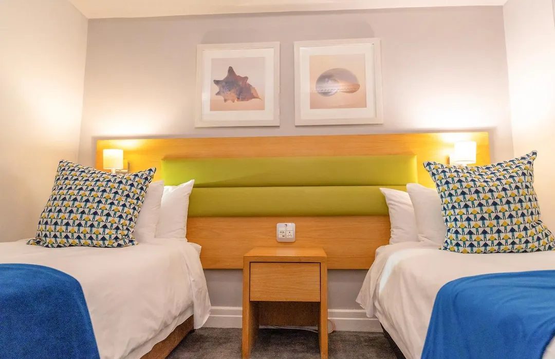 Peninsula All Suite Hotel By Dream Resorts-1