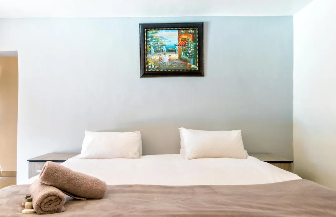 Linden Guest House-1
