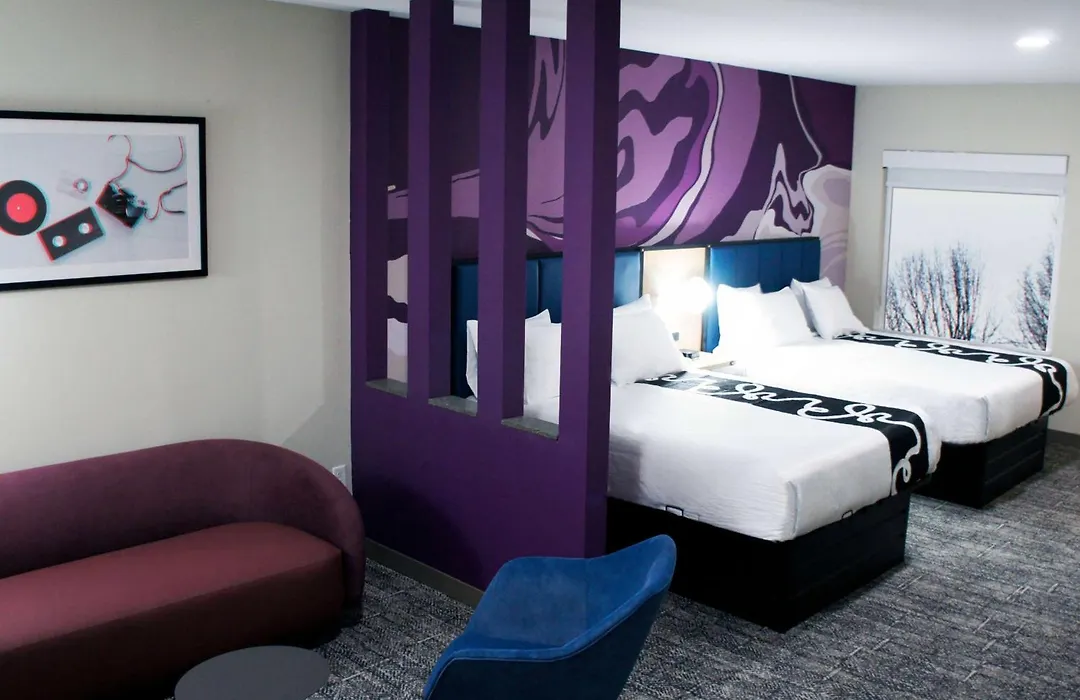 La Quinta Inn & Suites By Wyndham Memphis East-1