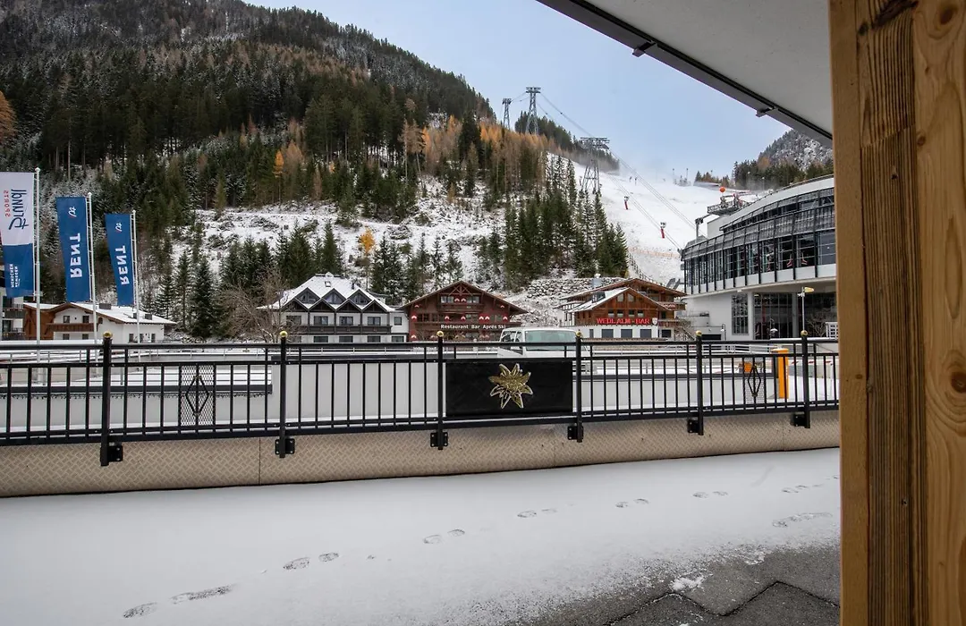 Hotel Garni Monte Bianco-1