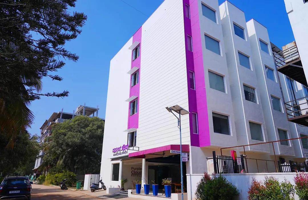Purple Cloud Hotel-1