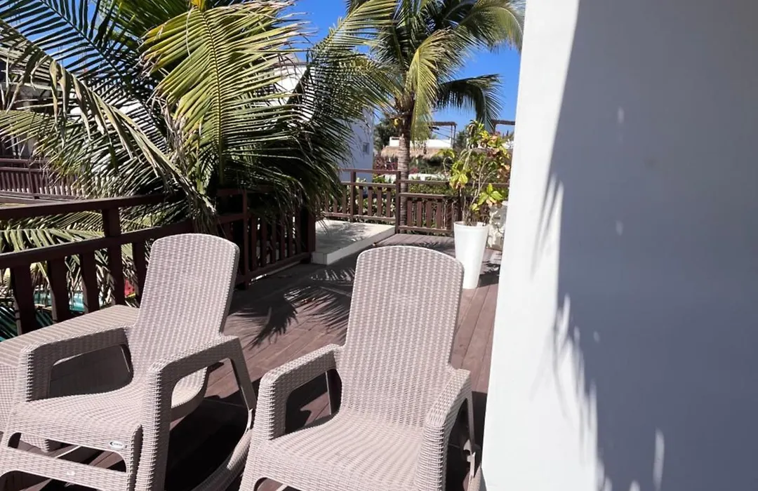 Bungaloose Casa Waimea Oceanfront-1
